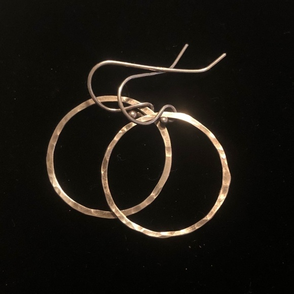 VTG Sterling Silver Hammered Design Circle Dangle Earrings Approx 1.2” - Picture 2 of 5